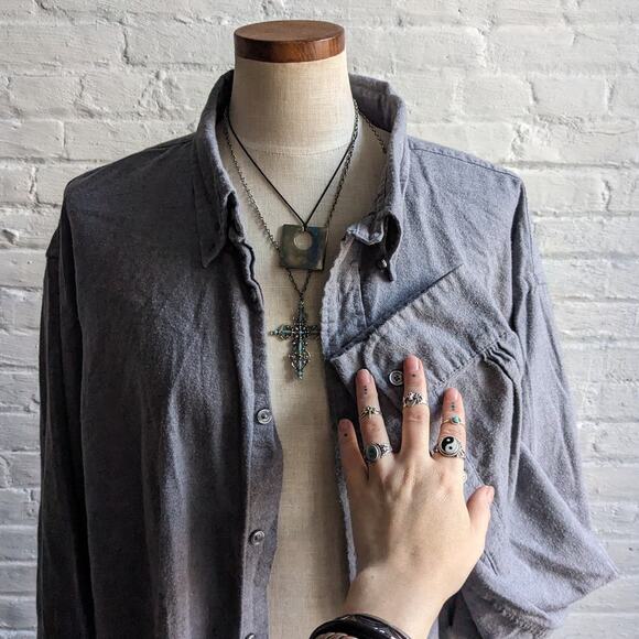 Y2K Vintage Oversize Minimalist Grey Flannel Boyfriend Light Academia Grunge Top - Picture 2 of 7